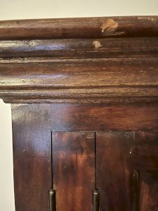 Upea massiivipuukaappi